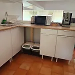 Eumar شقة